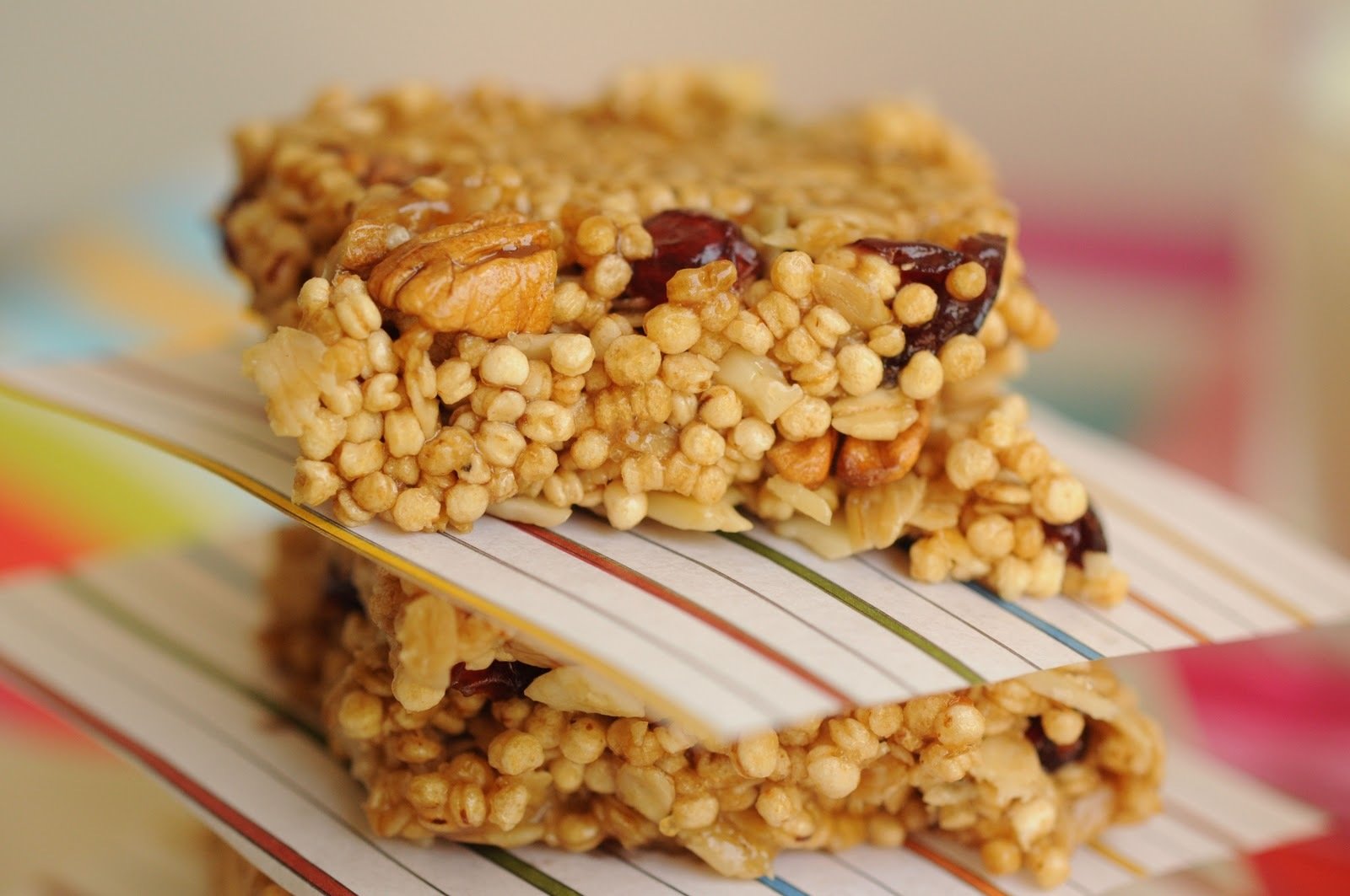 foto de barritas de quinoa real y frutos secos